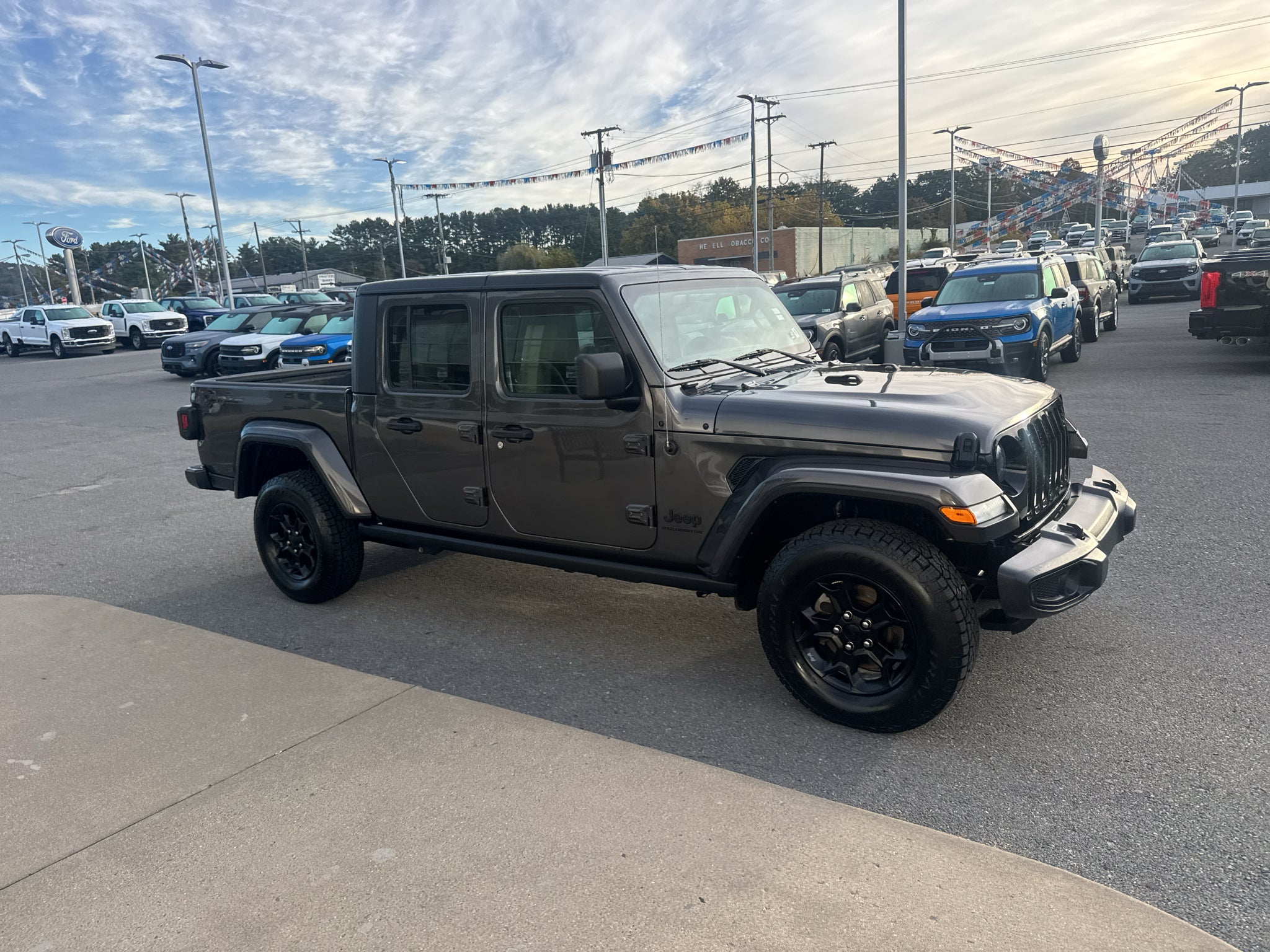 2023 Jeep Gladiator Willys