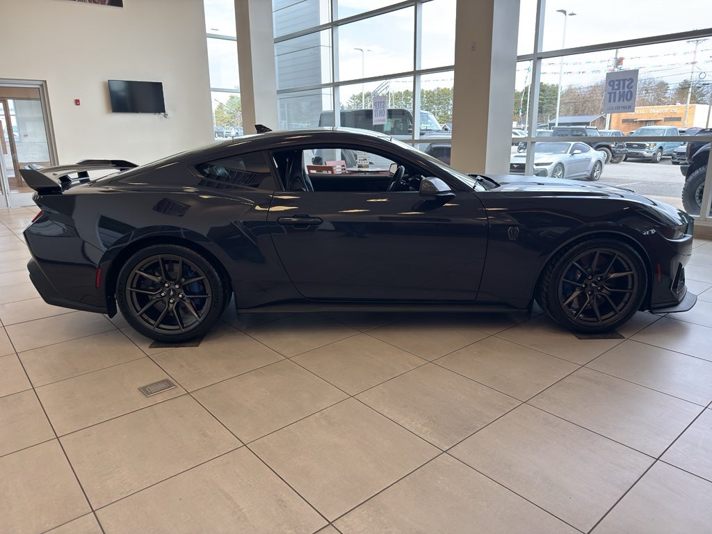 2024 Ford Mustang Dark Horse