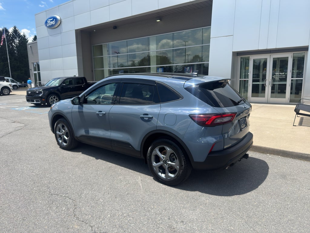 2025 Ford Escape ST-Line Select