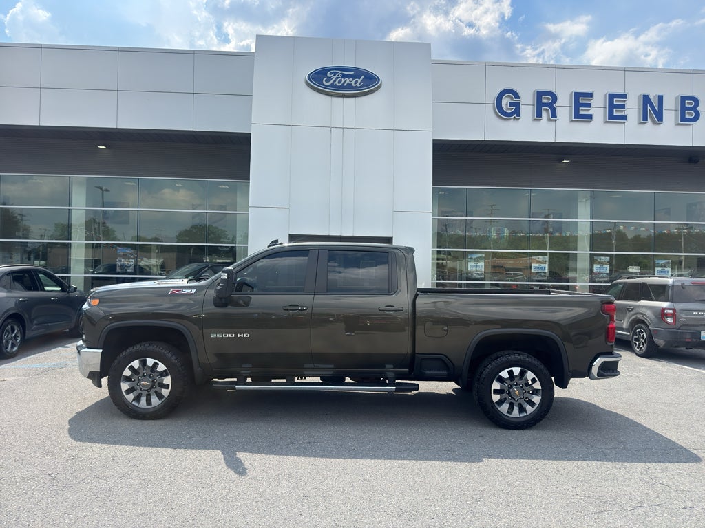 2022 Chevrolet Silverado LT