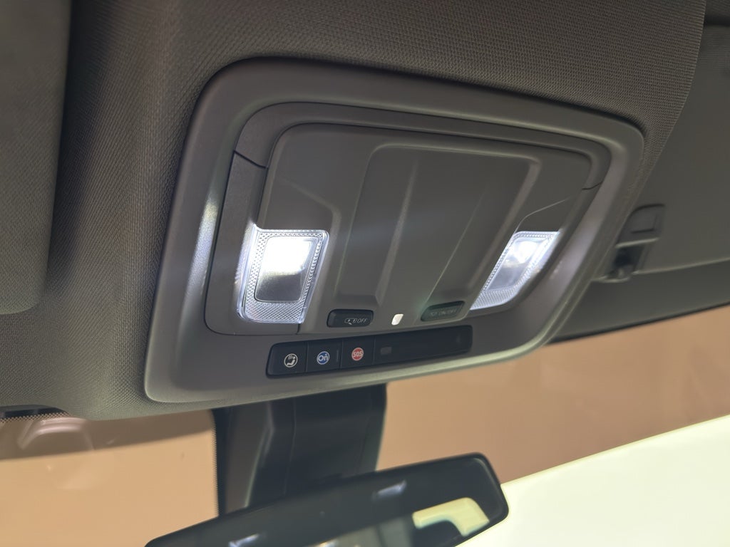 2021 Chevrolet Silverado Custom