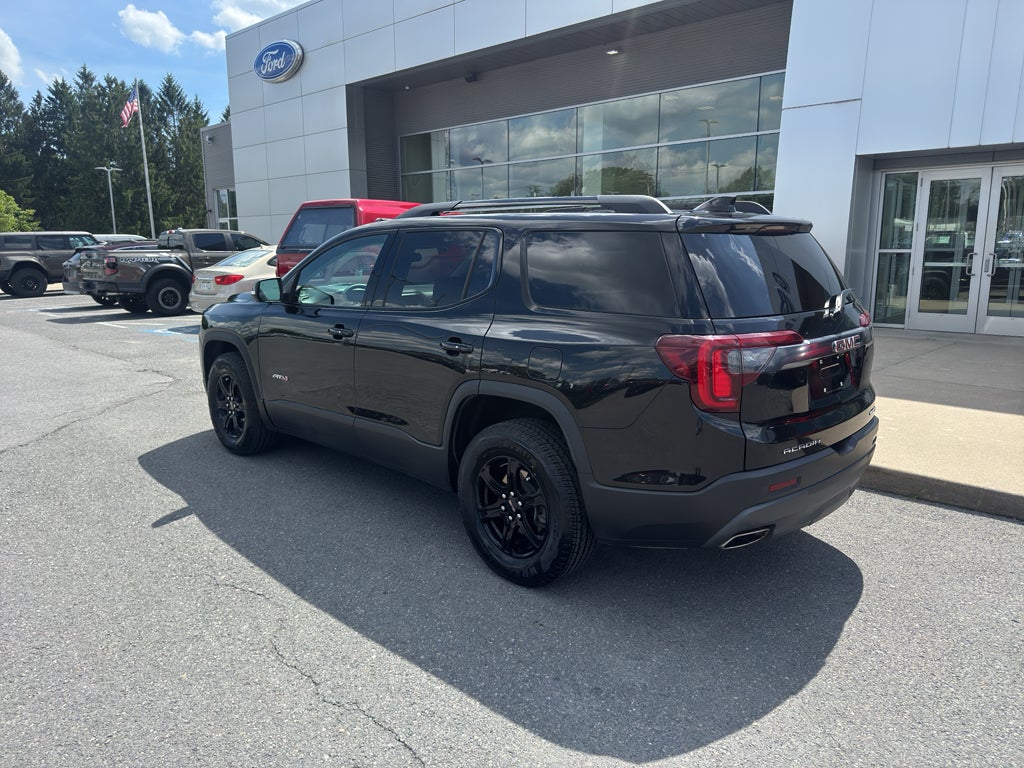 2023 GMC Acadia AT4