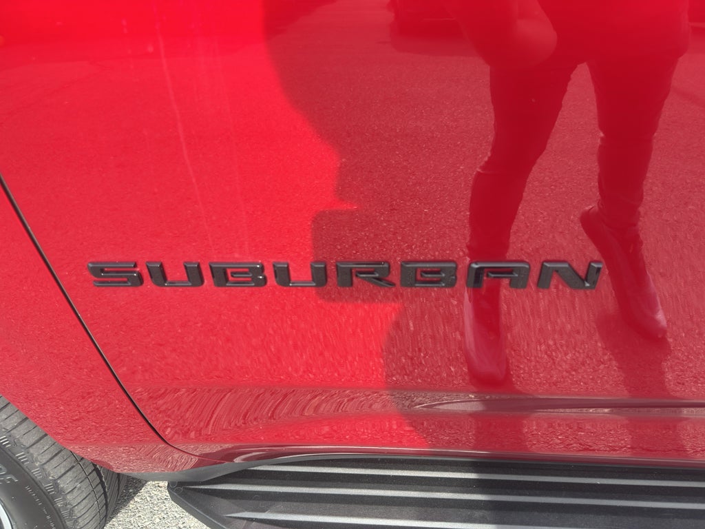 2025 Chevrolet Suburban RST
