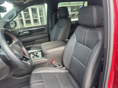 2025 Chevrolet Suburban RST