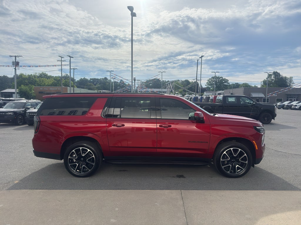 2025 Chevrolet Suburban RST