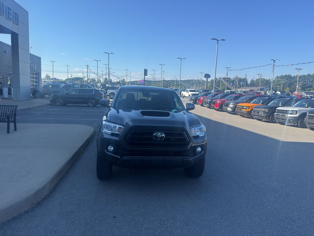 2022 Toyota Tacoma SR5