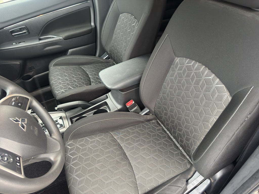 2023 Mitsubishi Outlander Sport ES