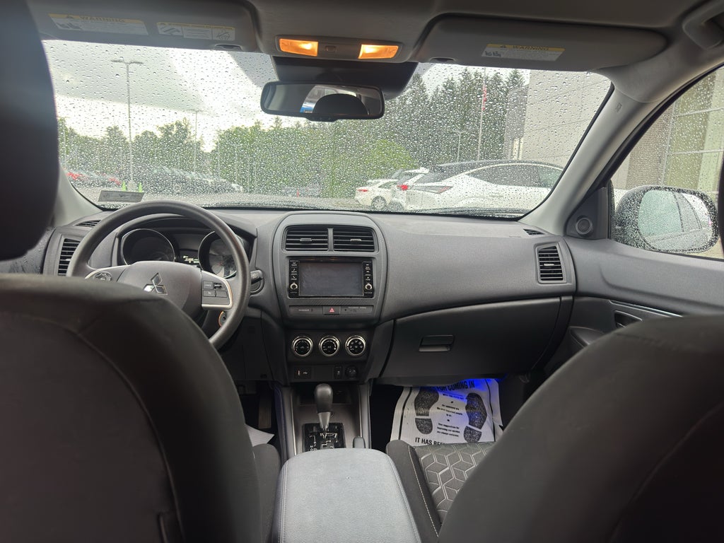 2023 Mitsubishi Outlander Sport ES