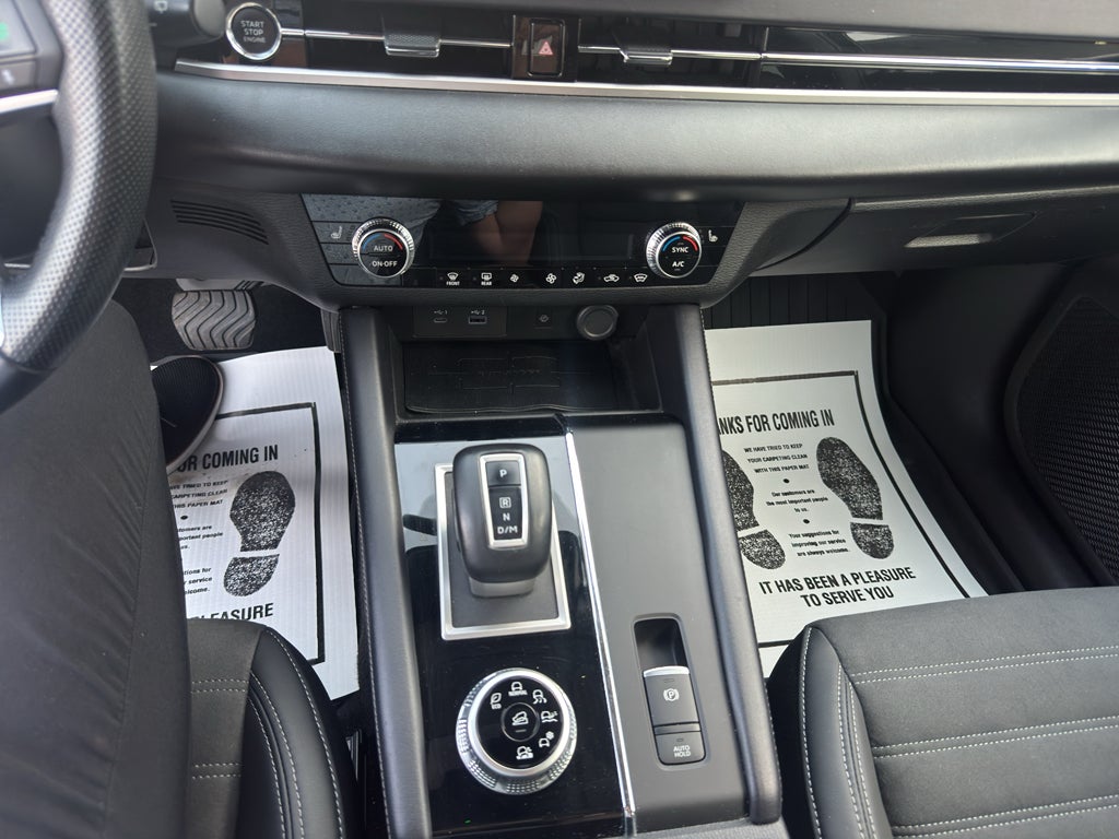2023 Mitsubishi Outlander SE