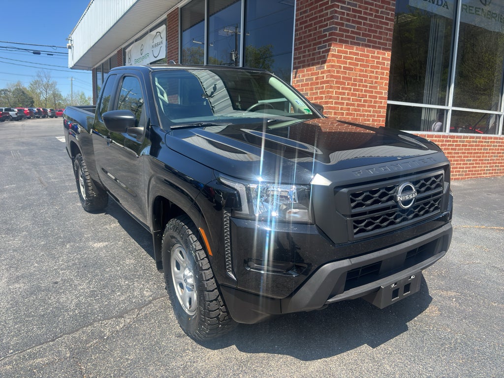 2022 Nissan Frontier S