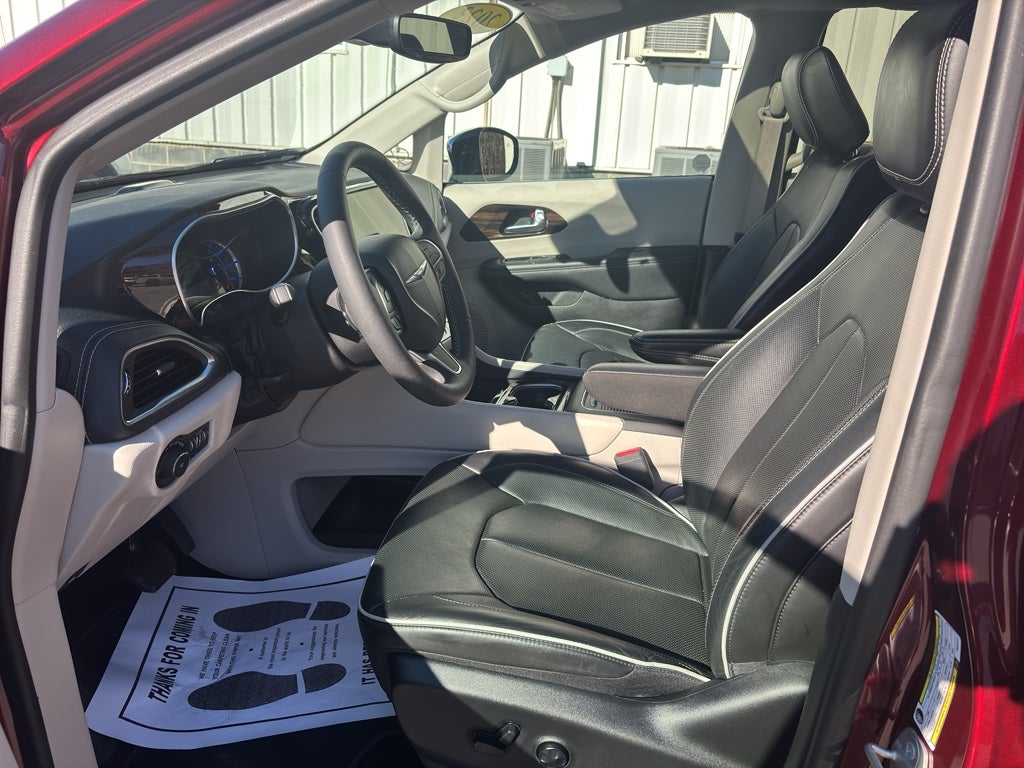 2023 Chrysler Pacifica Hybrid Limited